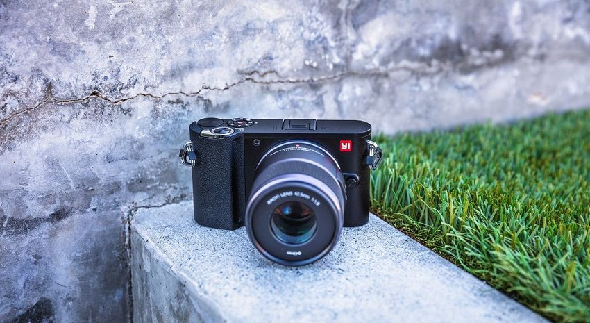 Ini Untungnya Kalau Kamu Membeli Mirrorless YI M1